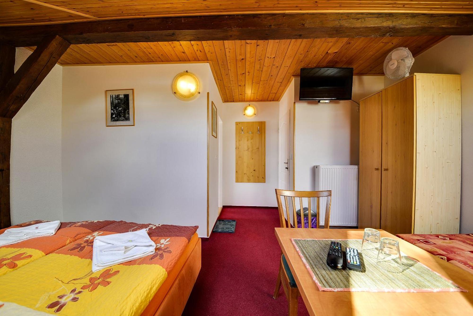 Penzion Kamenak Horní Planá Bagian luar foto